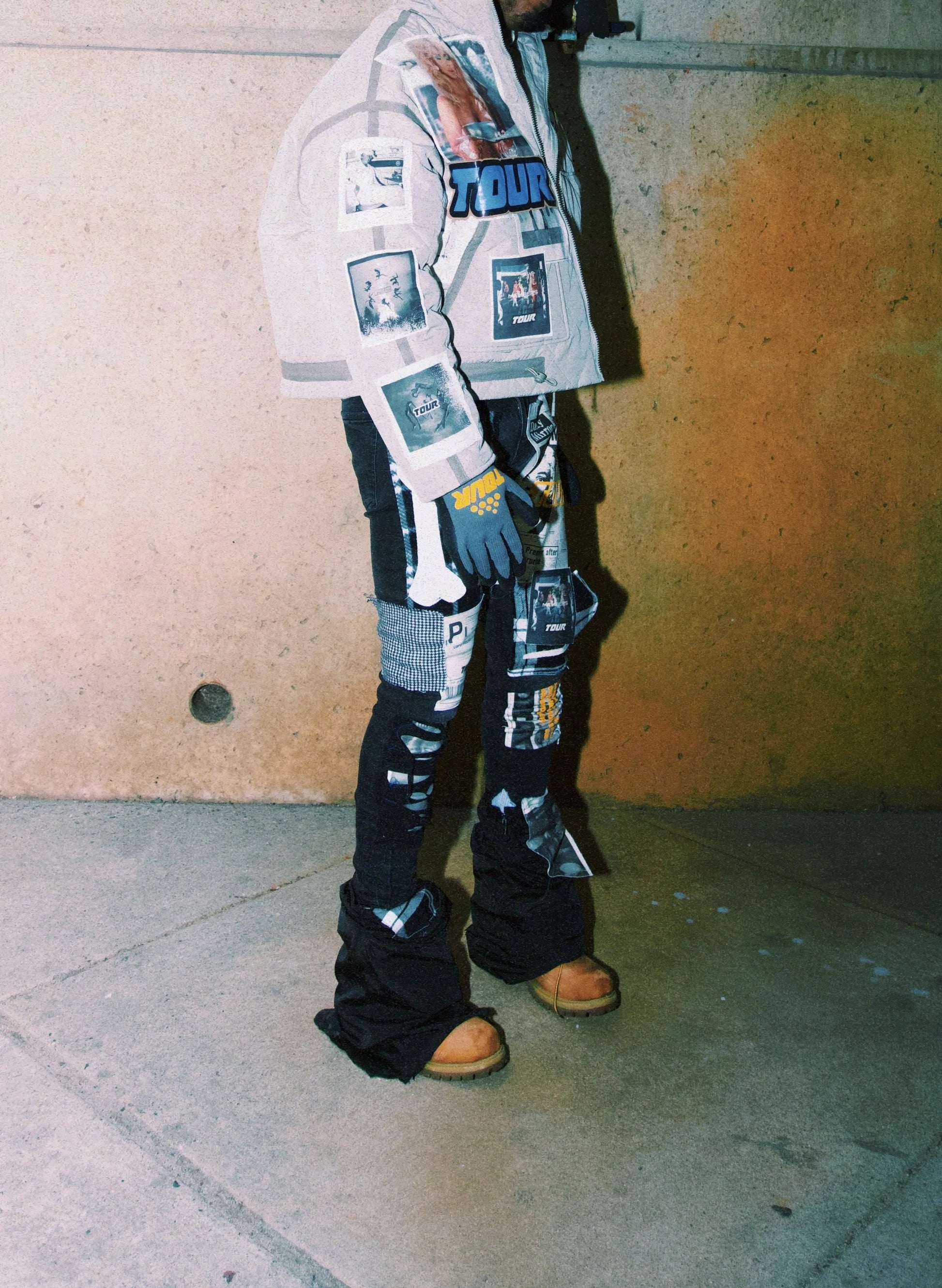 [ UNISEX ] TOUR BLACK VINTAGE DENIM TOURIST