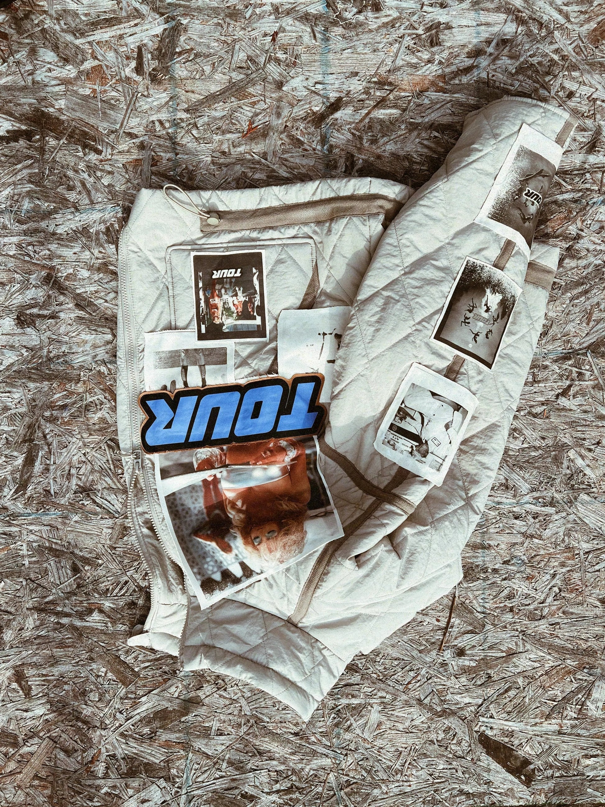 TOURIST - 3D PULL OVER My Store