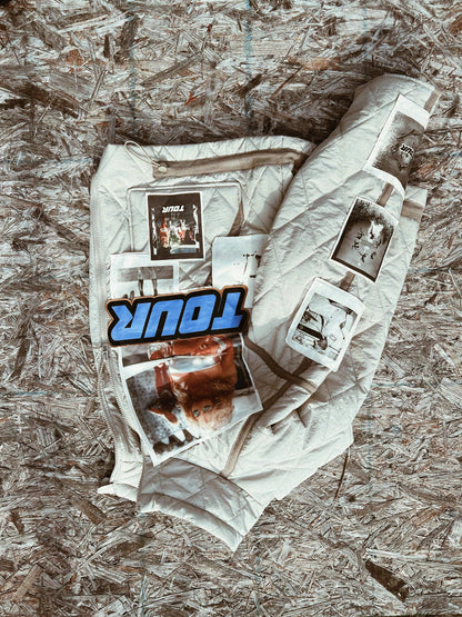 TOURIST - 3D PULL OVER My Store